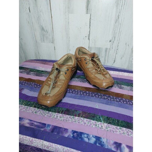 H.S. Trask Men's Size 8.5 M Brown Leather Trophy Lace Up Shoe - Picture 2 of 10